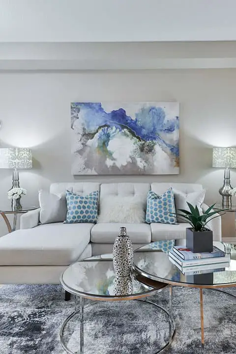 decorating-in-blue-and-white